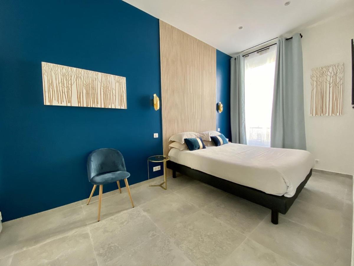 Urban 5 Apartment